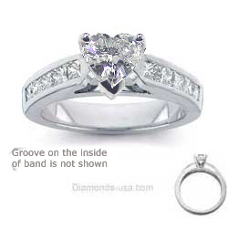 Engagement ring set with 0.8Cts diamonds