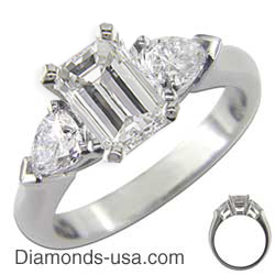 Engagement ring with Pear Shape side diamonds