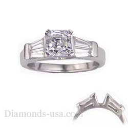 Engagement ring with side diamond Baguettes