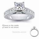 Engagement ring set with 0.8Cts diamonds