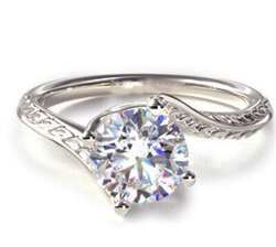 Picture of Vintage style wheet motif solitaire engagement ring