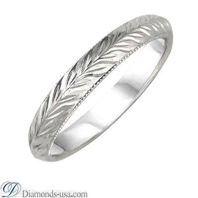 3mm Hand engraved Knife Edge Woman's wedding band.