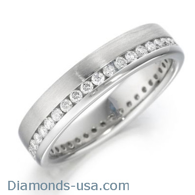 0.94 carats 6mm eternity court wedding band