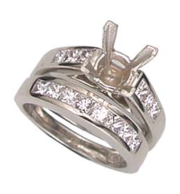 1.52 Carats, Oval, Engagement and Wedding Diamond Rings Set