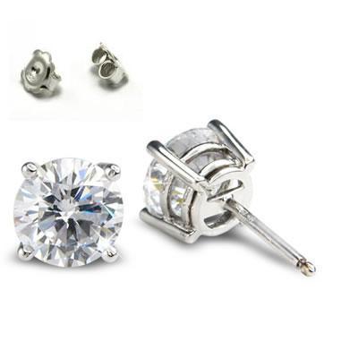 Round  diamond stud earrings.