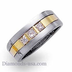 Foto Tres diamantes talla princesa, Anillo de diamantes para hombre. de