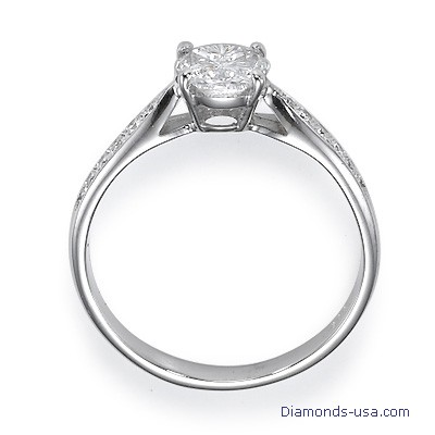1 carat look engagement ring with side diamonds