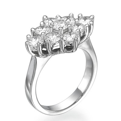 1.55 Carats 9 diamonds cluster dress ring