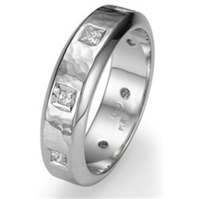 Wedding band with 0.40 carat Princess