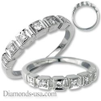 Wedding or anniversary ring with side diamonds