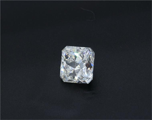 Picture of Natural Diamond 1.50 Carats, Radiant with  Cut, I Color, SI2 Clarity and Certified by GIA
