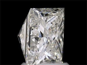 Foto Diamante Natural 3.18 quilates, Princesa , Color J, claridad VVS2 y certificado GIA de