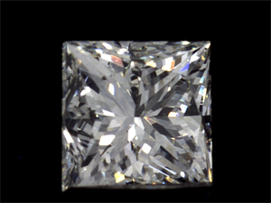 Foto Diamante Natural 0.94 quilates, Princesa , Color I, claridad VS2 y certificado GIA de