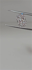 Picture of Natural Diamond 3.03 Carats, Radiant with  Cut, E Color, SI1 Clarity and Certified by GIA