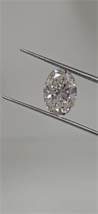 Picture of Natural Diamond 3.01 Carats, Oval with  Cut, H Color, SI2 Clarity and Certified by GIA