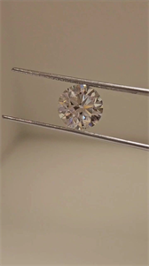 Foto Diamante Natural 1.90 quilates, Redondo , Color I, claridad VS2 y certificado GIA de