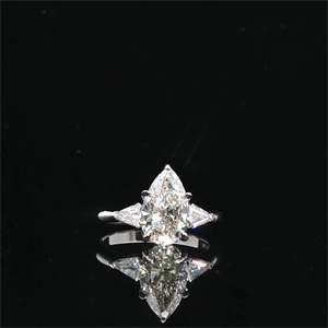 Picture of Natural Diamond 1.72 Carats, Pear with  Cut, J Color, SI2 Clarity and Certified by GIA