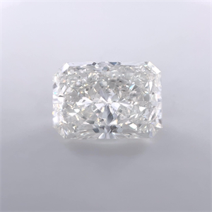 Picture of Natural Diamond 2.50 Carats, Radiant with  Cut, H Color, SI2 Clarity and Certified by GIA