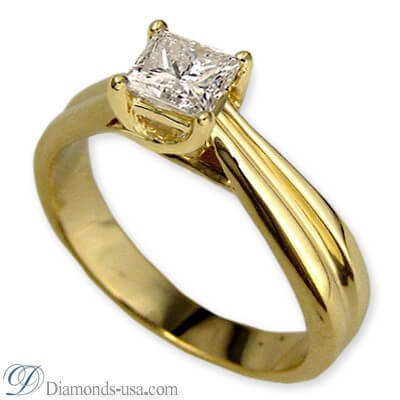 Anillo de compromiso solitario Criss Cross