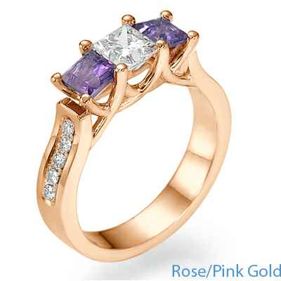 Picture of diamonds ring. Imagen del anillo de diamantes