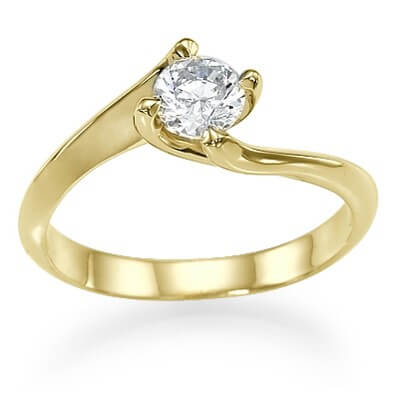 Solitaire engagement ring