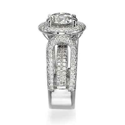 Tailored to your diamond engagement ring,1.90 cts sides