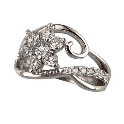 Flakes of diamonds engagement ring