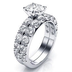 Picture of 1.45 carat side stones bridal rings set