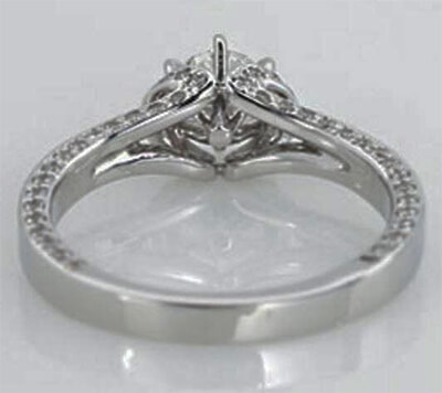 The lips, Vintage style engagement ring