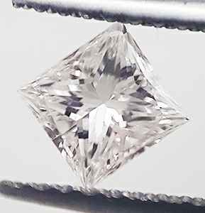 Picture of 0.51 Carats, Princess Diamond with Very Good Cut , H VS1, C.E and Certified by EGS/EGL