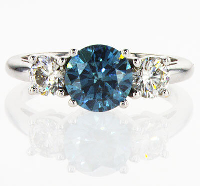 Three  diamonds ring, fixed sides 0.46 Cts TW