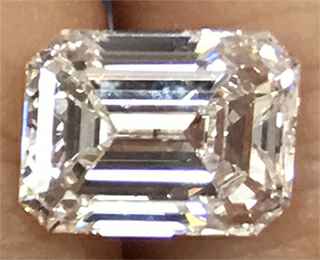 Picture of 1.21 Carats, Emerald Diamond with Ideal Cut, F Color, SI1 Clarity and Certified by GIA