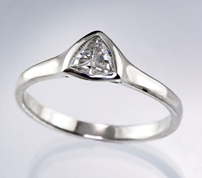 Triangle cheap Engagement ring with 0.24 Carat H VS1 natural diamond