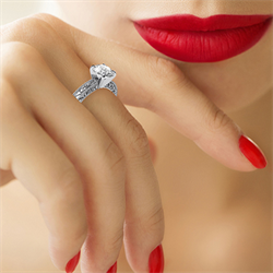 Picture of Filigree Designers model prongs head Solitaire engagement ring