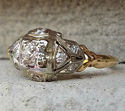 Genuine 1920's Art Deco Engagement ring set with natural diamond 0.41 total carat 