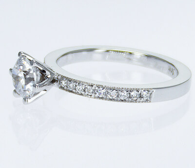 Allanar conjunto diamantes lado anillo de compromiso Novo