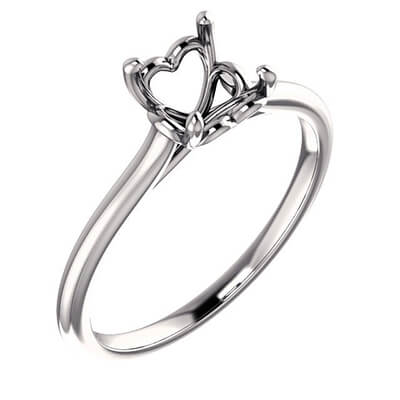 Romantic solitaire engagement ring for all shapres and sizes