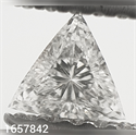 0.15 quilates, diamante triangular con muy buen corte, color F, claridad VS2 y certificado por CGL