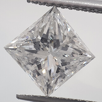 Picture of 2.58 Carats, Princess natural diamond with ideal cut, E color, SI1 clarity and certified by IGL