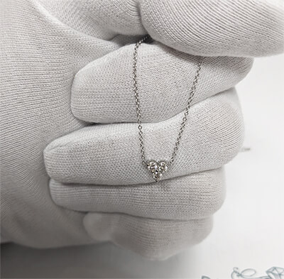 1/3 carat diamonds pendant 