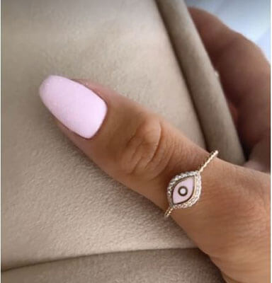 Eye ring with diamonds