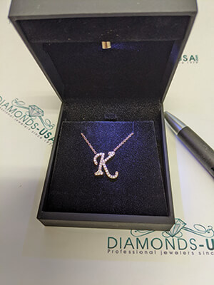 Carta de 15x13 mm con incrustaciones de diamantes de 1/3 quilates, en oro de 14 k, color blanco, amarillo o rosa