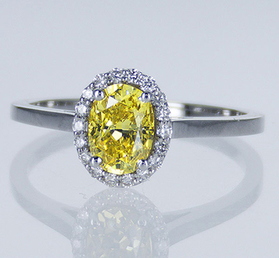 Listo para enviar, 1.01 quilates Oval VS1 Vivid Yellow Diamond + 0.17 lados, anillo de compromiso, en oro blanco de 14 k