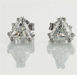 Picture of Pair of natural Triangle diamond earrings 0.66+0.67 carat E VS2 F SI1