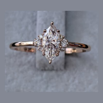 Elegant engagement ring for Marquise and Ovals