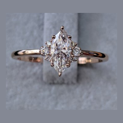 6 prongs engagement ring for Marquise and Ovals