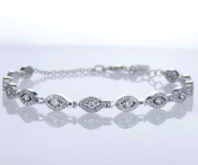 1.20 carat diamond bracelet, 60% around