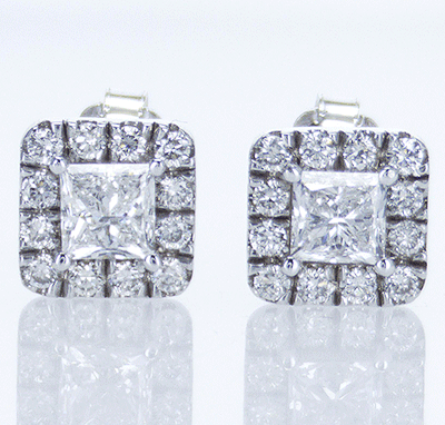 Par de pendientes de diamantes Princesa de 1,10 quilates TW