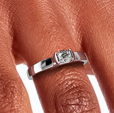 Solitaire engagement ring with 0.20 carat natural diamond, F SI1 Very-Good Cut