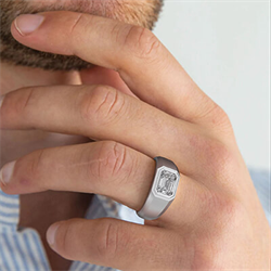 Picture of Mens engagement ring set with 2.50 Carat Emerald Lab Diamond Ideal Cut, E VVS2